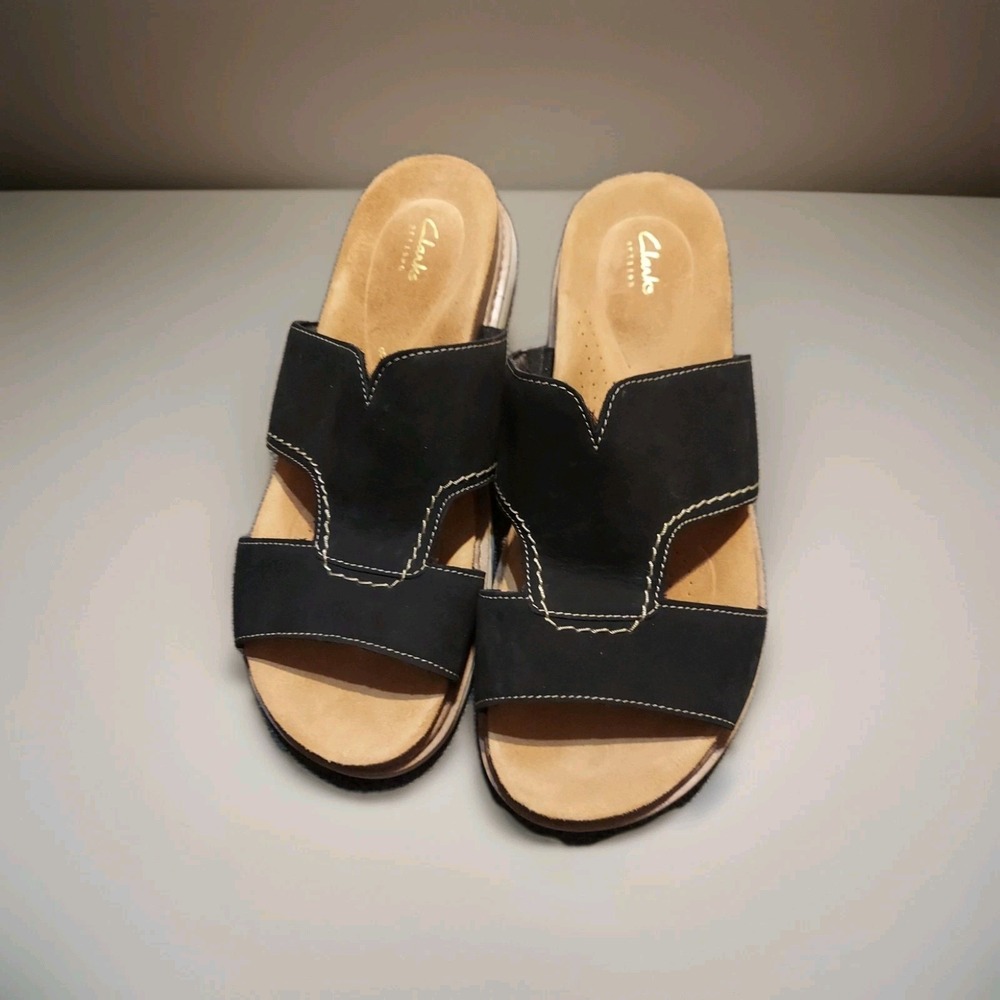 Clark's Artisan Arwell Walk Black Suede Slip On Comfort Sandals Women's 12M